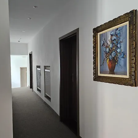 Zefir לינה וארוחת בוקר 3*