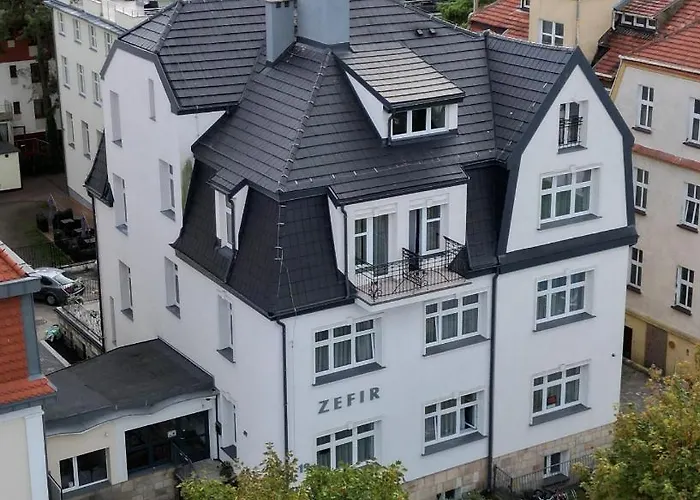 Zefir 3*